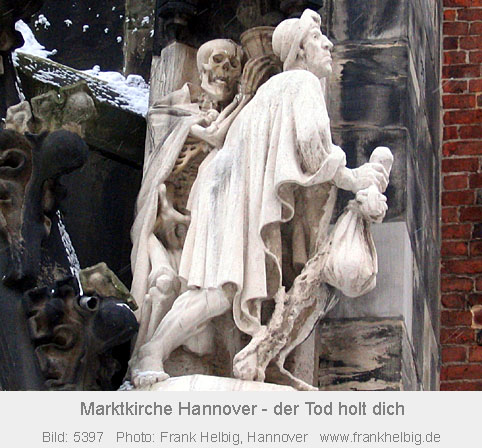 Marktkirche Haupteingang Figuren